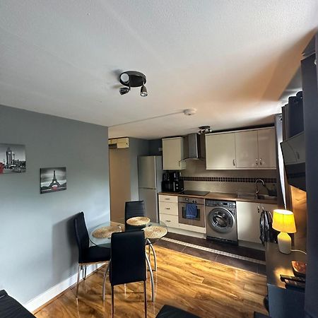 Lovely 2 Bedrooms Apartment Лондон Экстерьер фото
